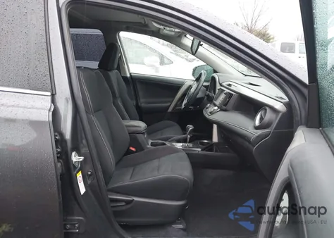 2018 Toyota Rav4 Adventure из США, поврежденный, VIN 2T3RFREV7JW730676